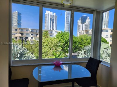 Caribbean Breeze Apt #301