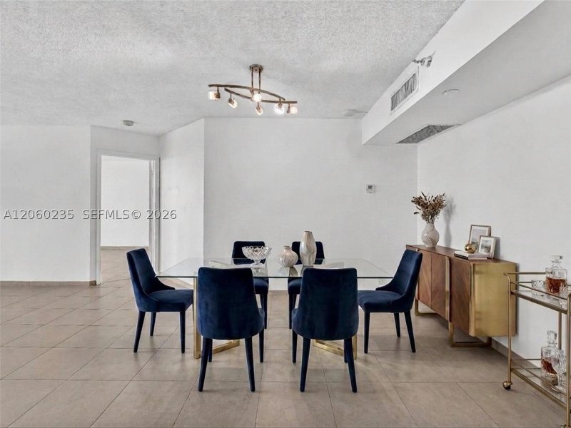 Comprar apartamento en Mystic Pointe 500 1004