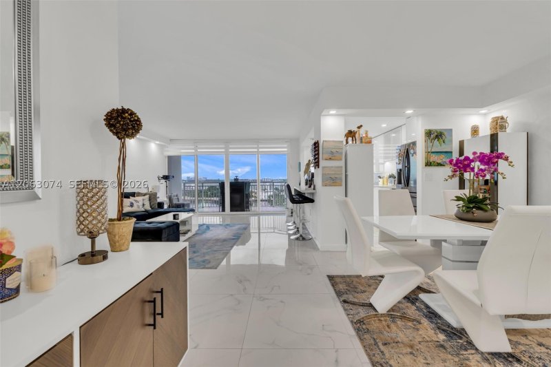 Alquiler de apartamento en Del Prado South Tower 901