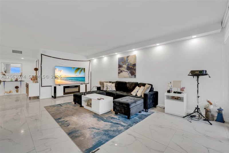 Alquiler de apartamento en Del Prado South Tower 901