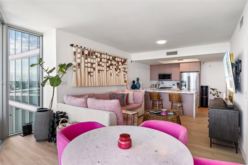Condo for sale at Marina Blue 2009