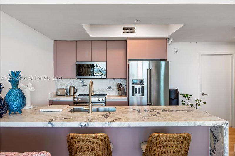 Condo for sale at Marina Blue 2009