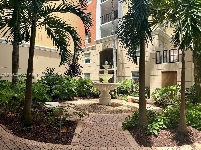 Alquiler de apartamento en Porto Bellagio 1318