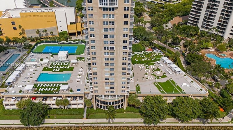 Apartment for rent at Isola Brickell Key 1911