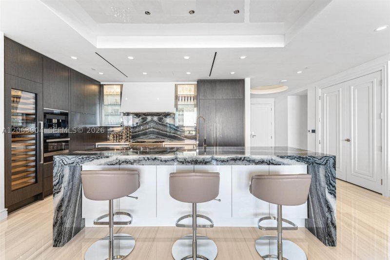 Alquiler de apartamento en The Estates at Acqualina 3806
