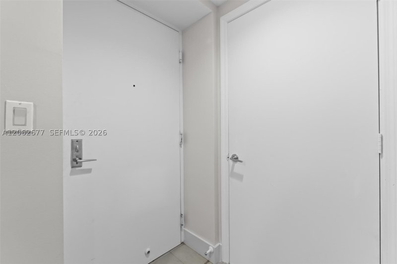 Comprar apartamento no 500 Brickell East Tower 1405