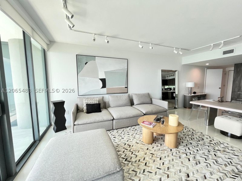 Alquiler de apartamento en One Paraiso 3003