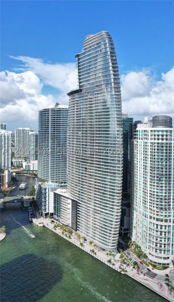 Aluguel de apartamento no Aston Martin Residences 2309