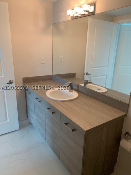 Aluguel de apartamento no 400 Sunny Isles 1606