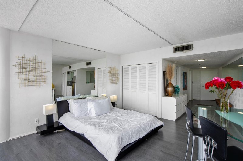 Comprar apartamento en King Cole 303