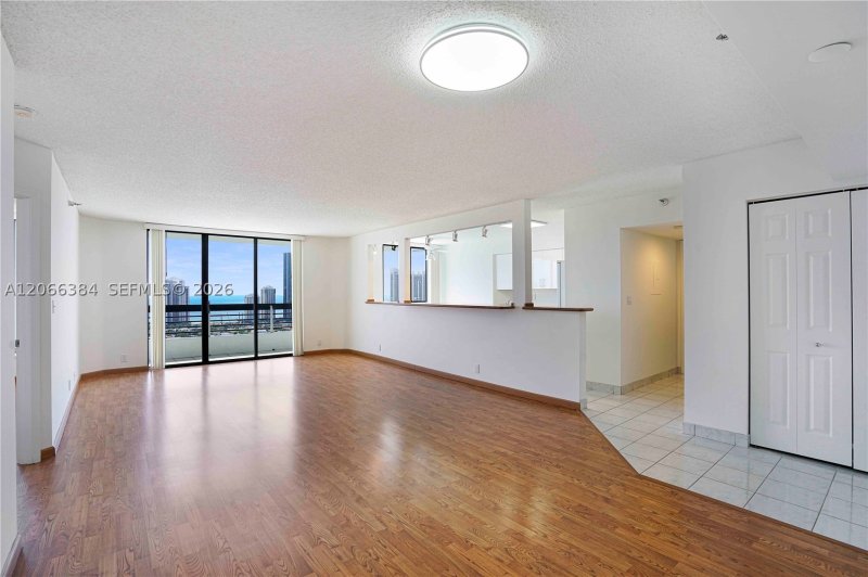 Alquiler de apartamento en Mystic Pointe 500 3214
