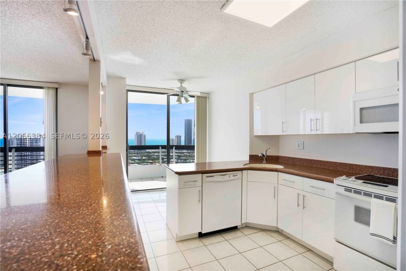 Alquiler de apartamento en Mystic Pointe 500 3214