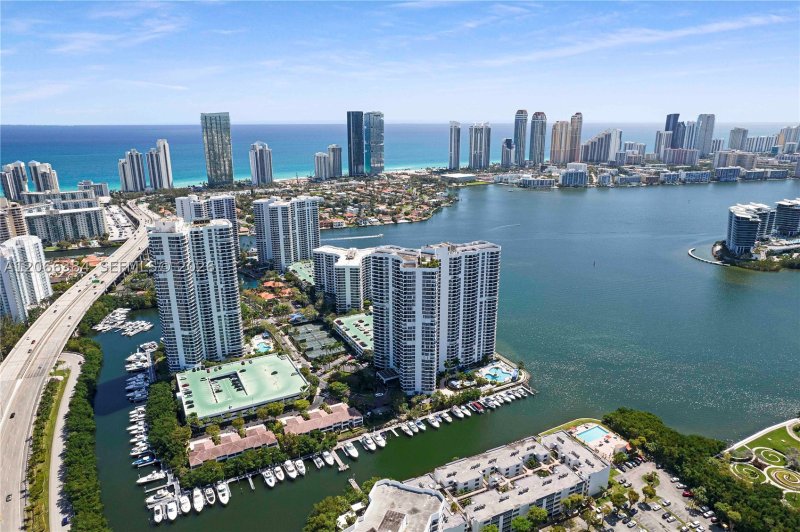 Alquiler de apartamento en Mystic Pointe 500 3214