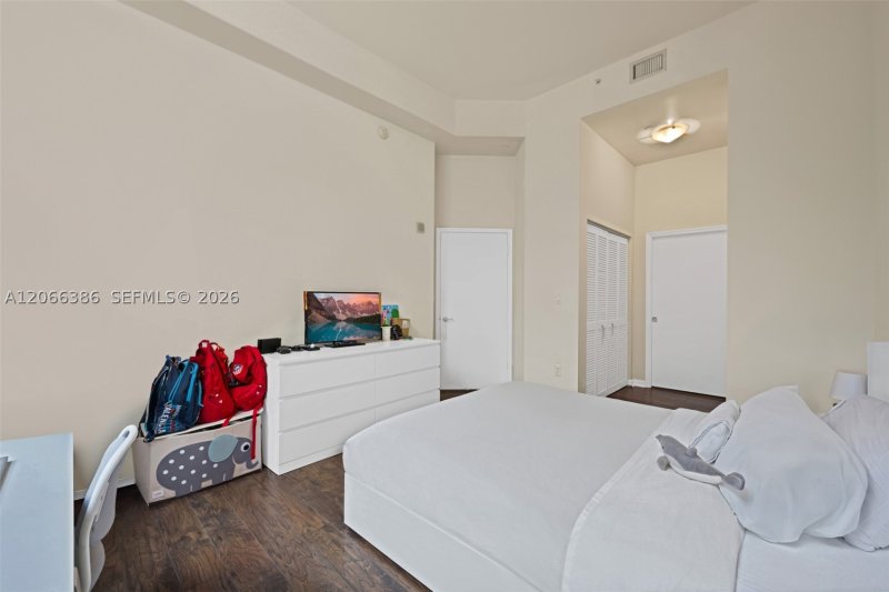 Alquiler de apartamento en Turnberry On The Green 208
