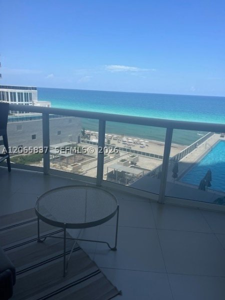 Alquiler de apartamento en Trump Tower Two 604