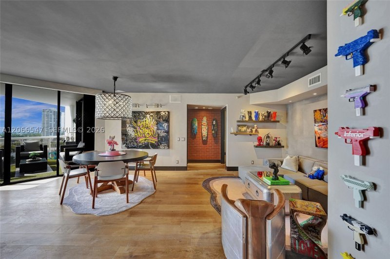 Property photo # 0