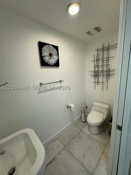 Alquiler de apartamento en Ten Museum Park 1505