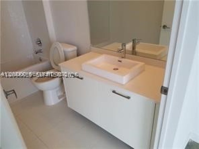 Comprar apartamento no Centro Condo 3207