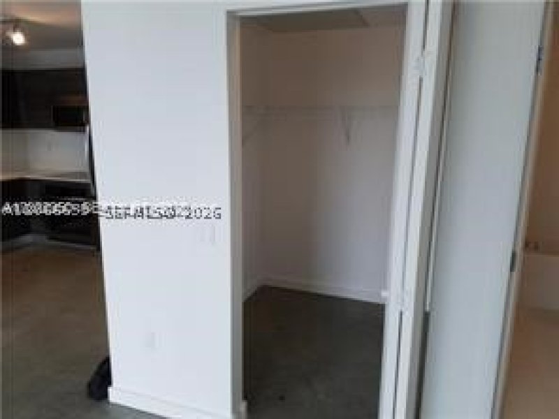 Comprar apartamento no Centro Condo 3207