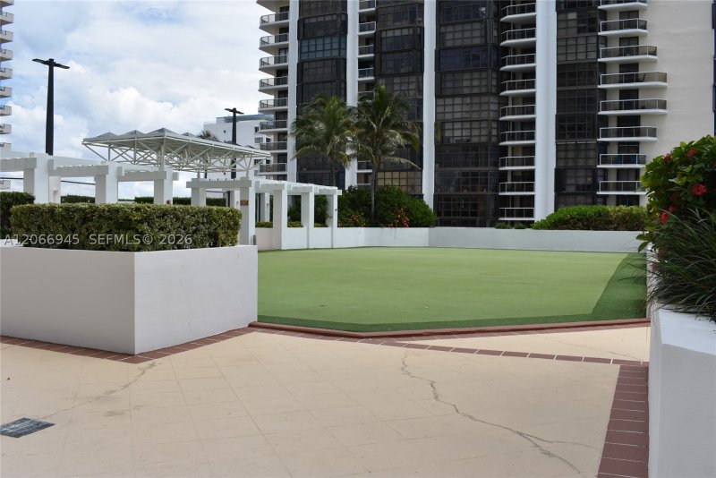 Alquiler de apartamento en Akoya 3804