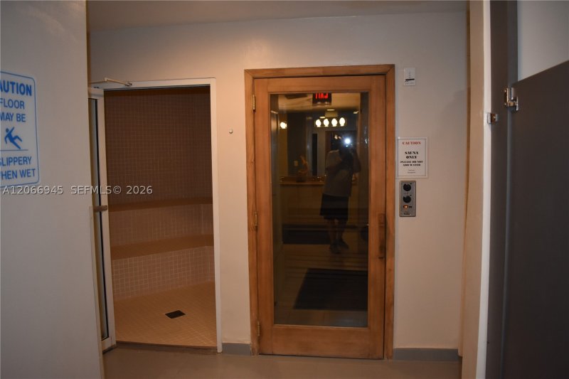 Alquiler de apartamento en Akoya 3804