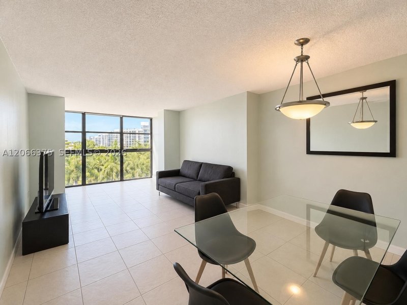 Comprar apartamento no 200 Leslie 727