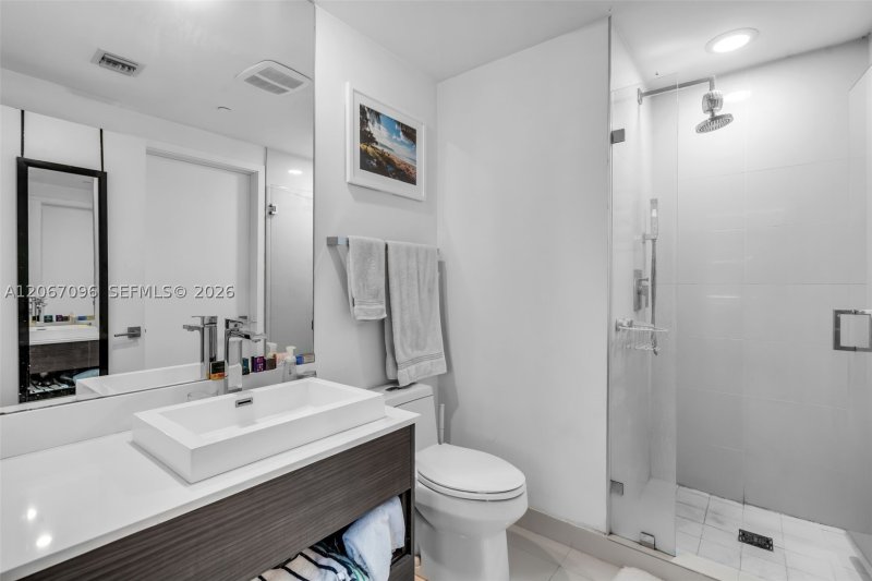 Aluguel de apartamento no Brickell Heights West 2407