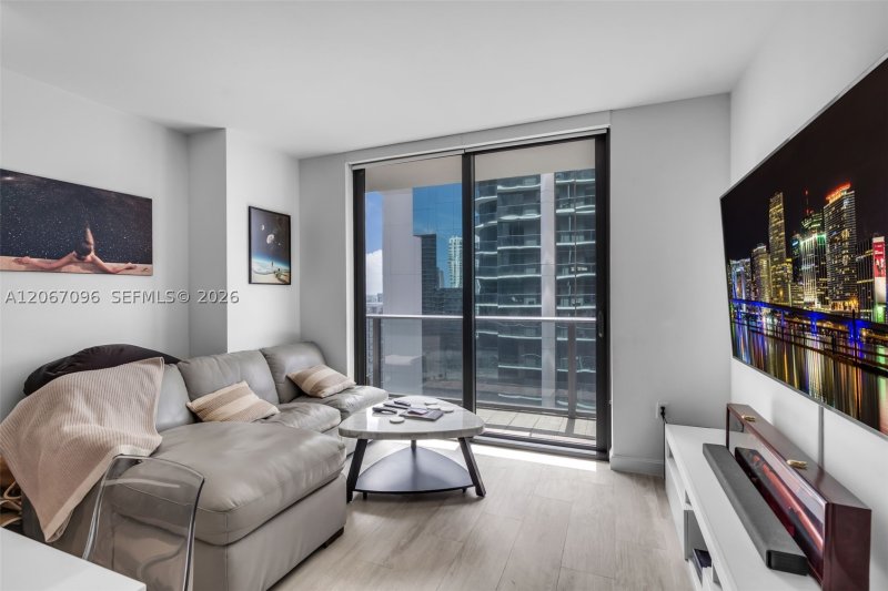 Aluguel de apartamento no Brickell Heights West 2407