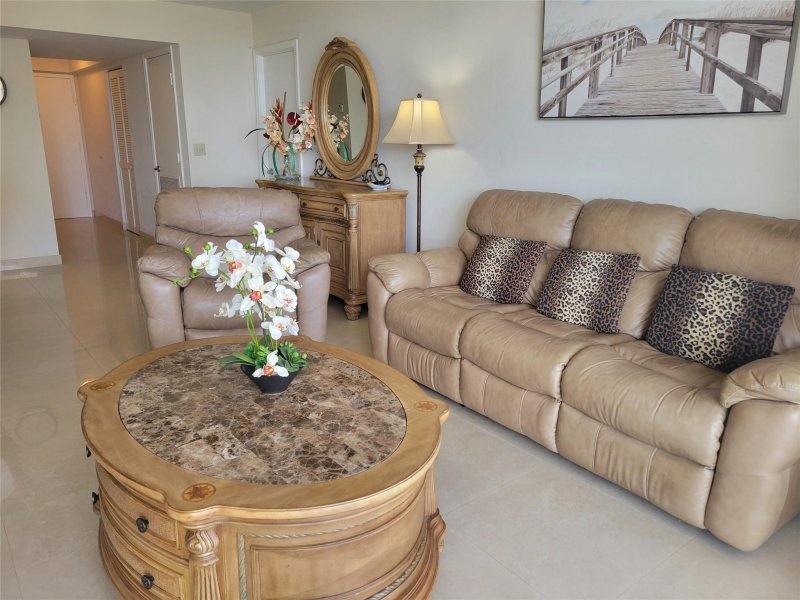 Condo for sale at Britannia at Quadomain 1108