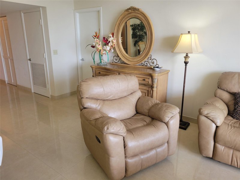 Condo for sale at Britannia at Quadomain 1108