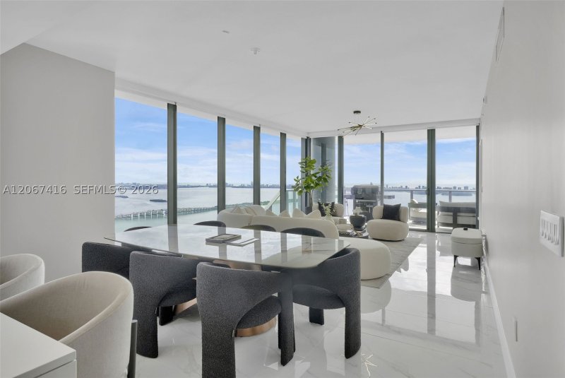 Aluguel de apartamento no Aria Reserve Miami 4701