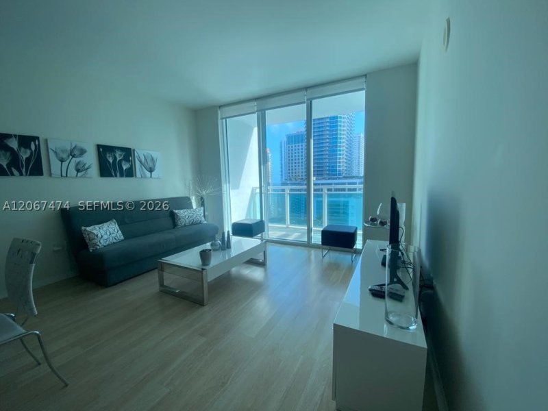 Aluguel de apartamento no The Plaza Tower I 1903