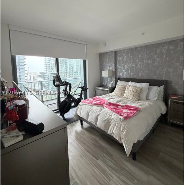 Comprar apartamento no SLS Lux Brickell 2410