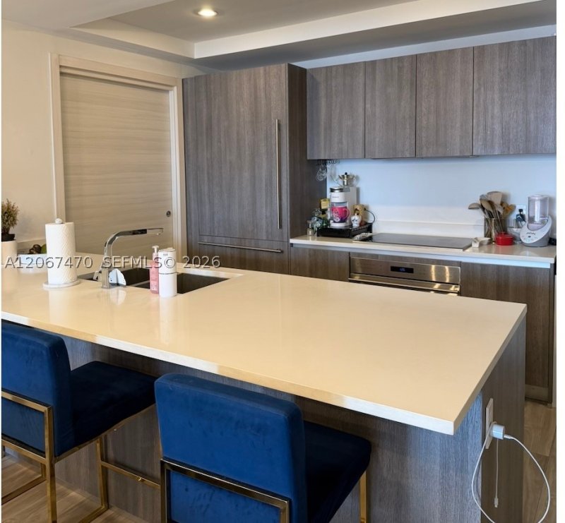 Comprar apartamento no SLS Lux Brickell 2410