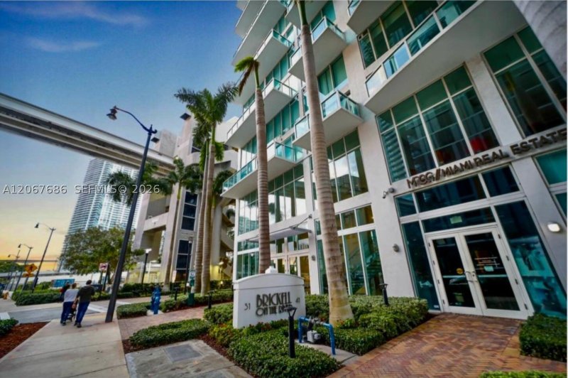 Aluguel de apartamento no Brickell on the River South 704
