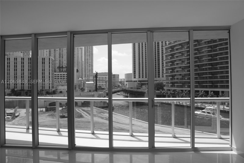 Comprar apartamento no Icon Brickell Tower I 502