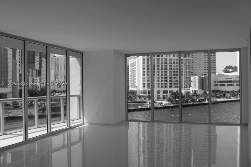 Comprar apartamento no Icon Brickell Tower I 502