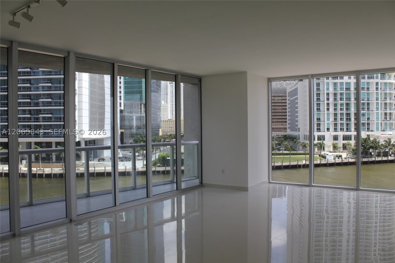 Comprar apartamento no Icon Brickell Tower I 502