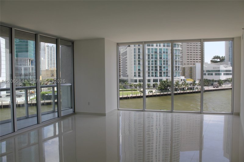 Comprar apartamento no Icon Brickell Tower I 502