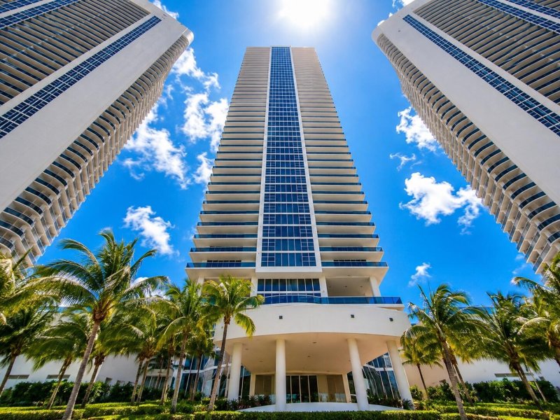 Alquiler de apartamento en Beach Club Two 2809