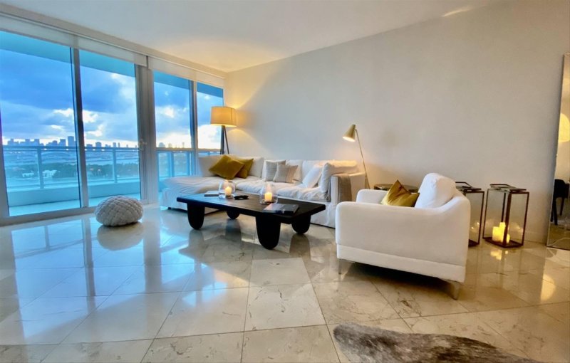 Alquiler de apartamento en Bentley Bay North 2011