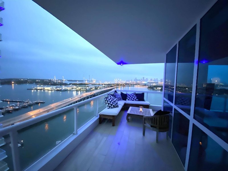 Alquiler de apartamento en Bentley Bay North 2011