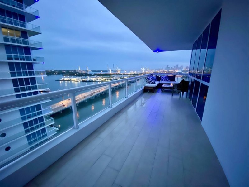 Alquiler de apartamento en Bentley Bay North 2011