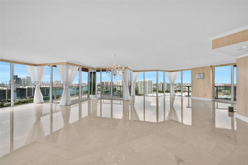 Comprar apartamento no Hidden Bay 2813