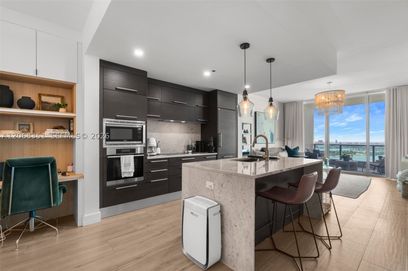 Apartment for rent at 900 Biscayne 3103