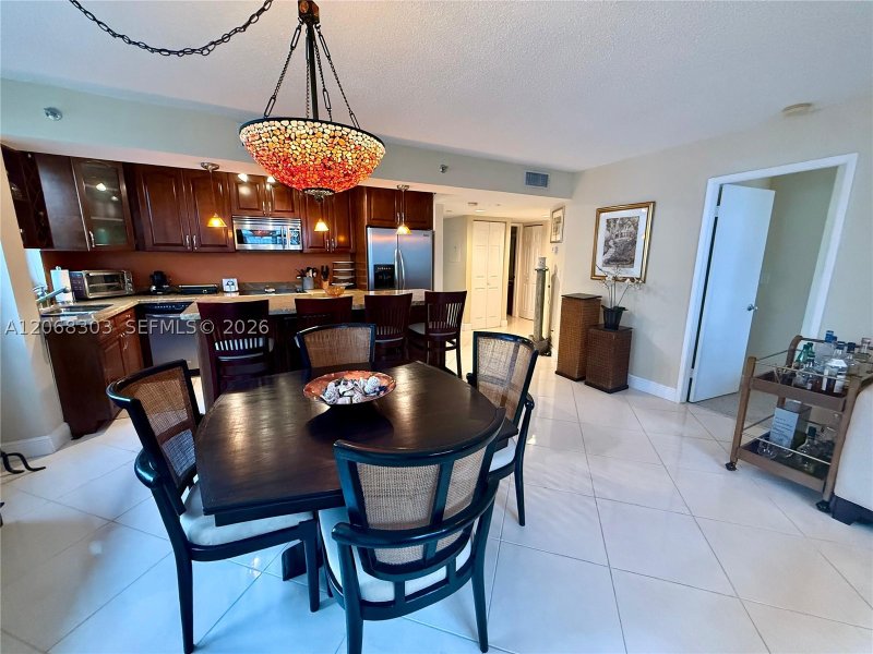 Apartment for rent at Isola Brickell Key 1101
