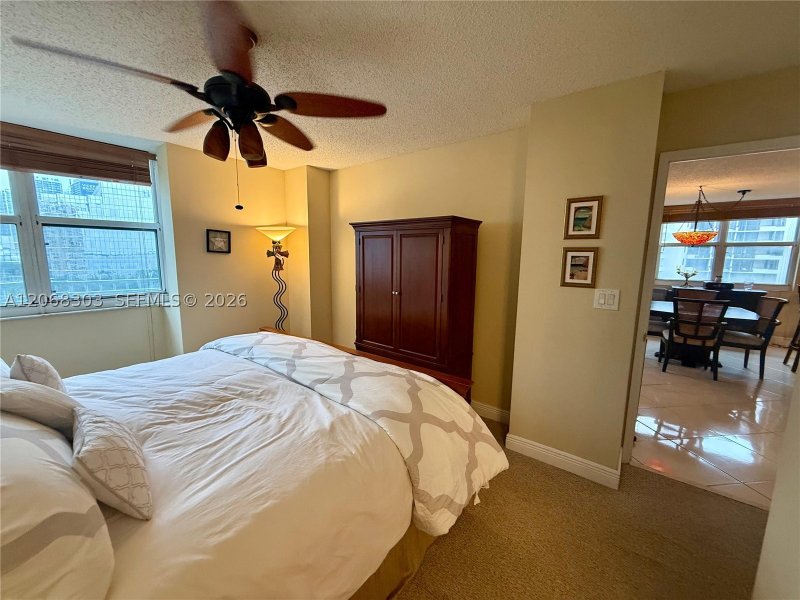 Apartment for rent at Isola Brickell Key 1101