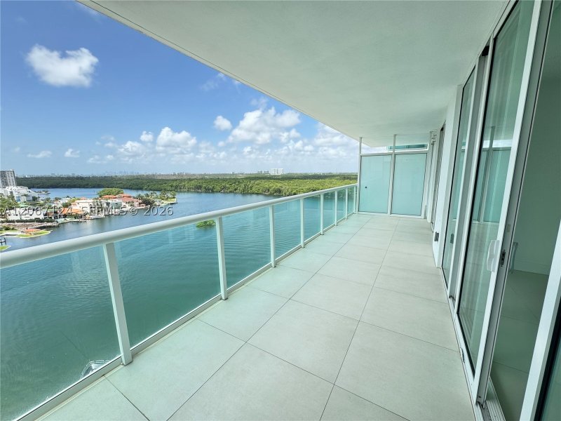 Comprar apartamento no 400 Sunny Isles 1221