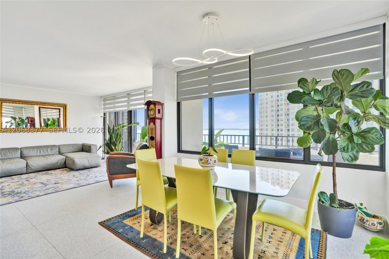 Condo for sale at Brickell Key One A1015