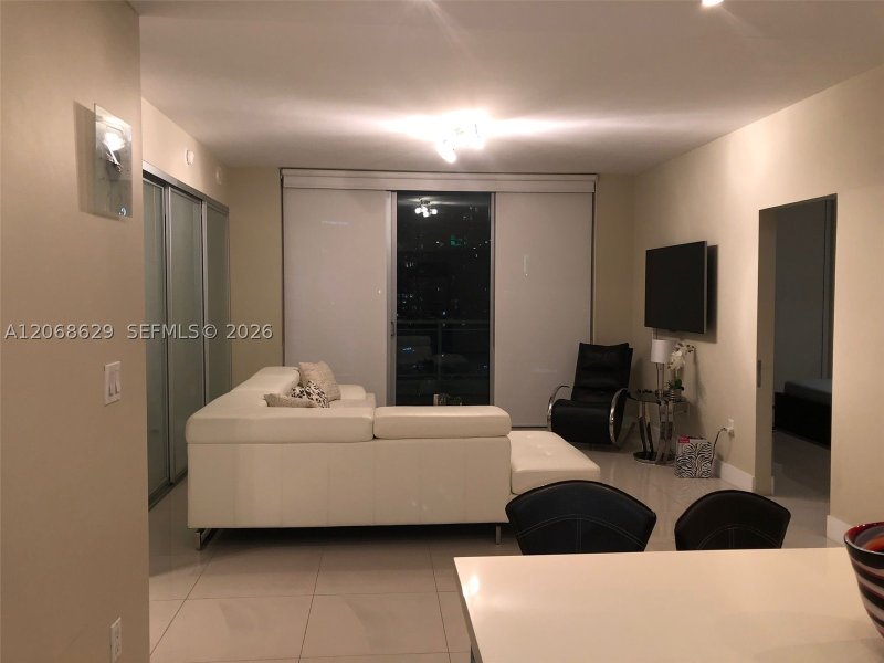Apartment for rent at The Ivy 3802